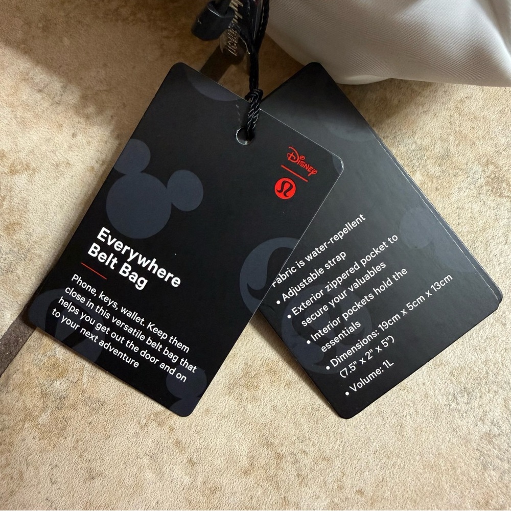 Disney x lululemon LIMITED EDITION White Mickey Everywhere Belt Bag - Picture 7 of 12